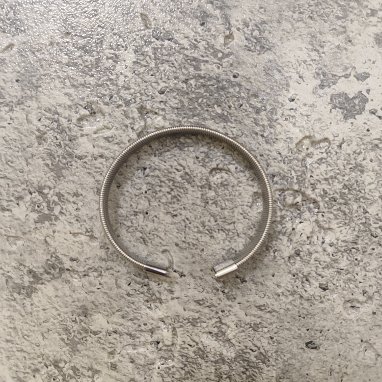 دستبند بنگل حصیری رنگ silver