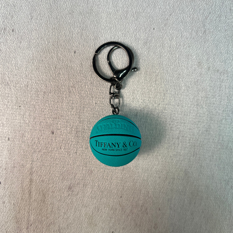 جاکلیدی اورجینال توپ بسکتبال طرح Tiffany and CO