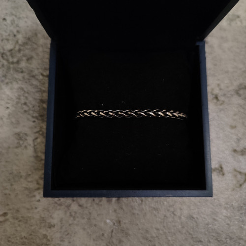 دستبند استیل رنگ ثابت قفل مگنتی رنگ silver