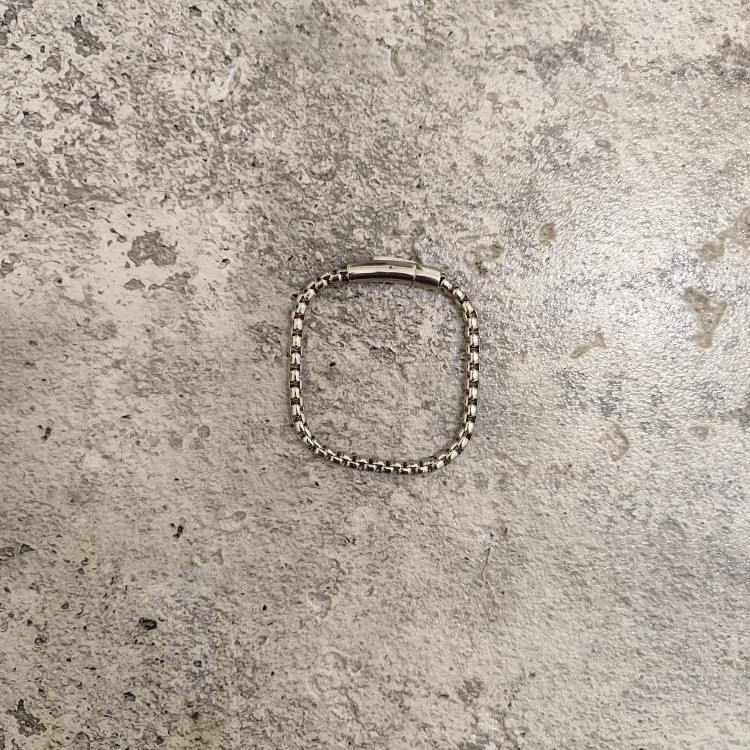 دستبند استیل رنگ ثابت قفل مگنتی رنگ silver