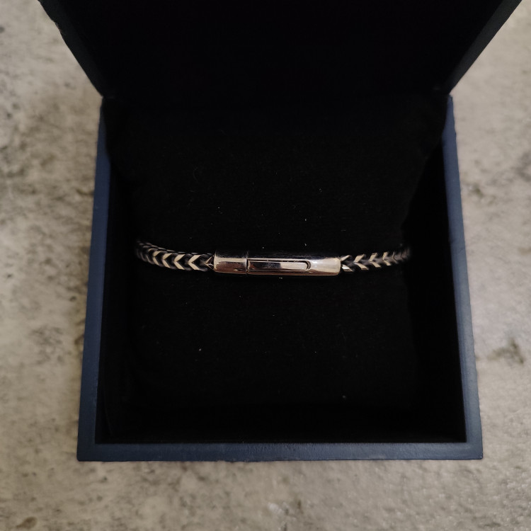 دستبند استیل رنگ ثابت قفل مگنتی رنگ silver
